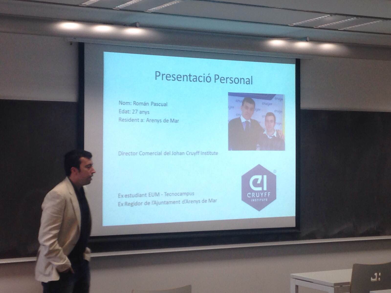 The commercial director of the Johan Cruyff Institute visits Tecnocampus