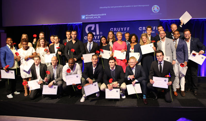 Época de graduaciones en Johan Cruyff Institute