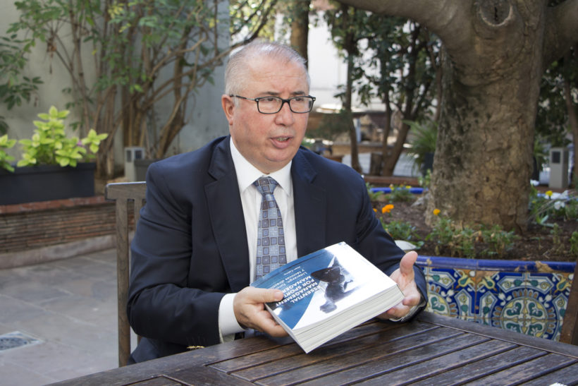 Joan Celma, a new professor at the Johan Cruyff Institute, presents his new book