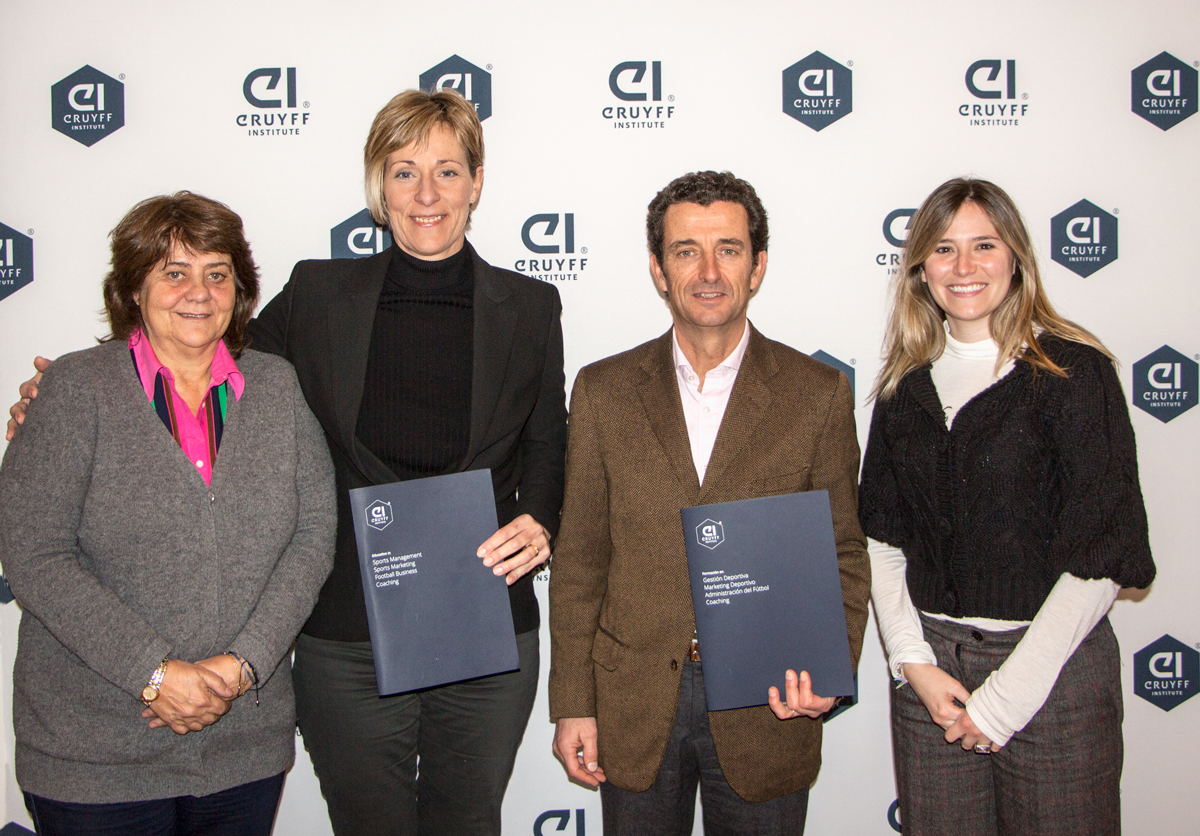 Play and Train, a new partner company - Johan Cruyff Institute