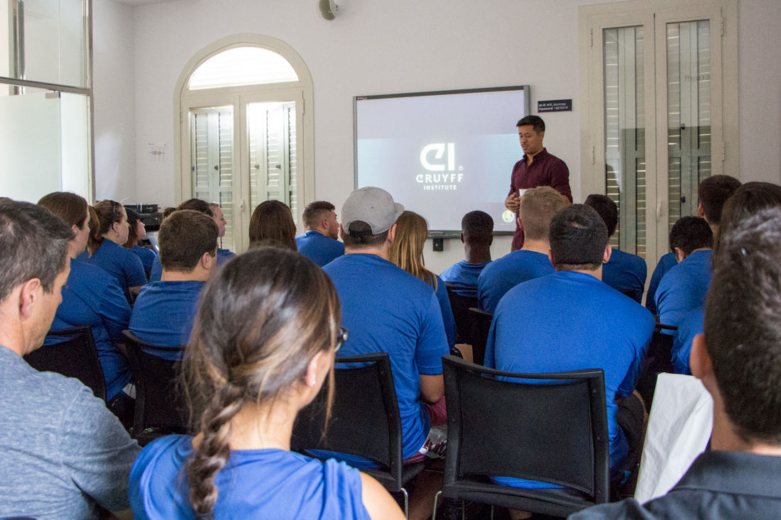 Johan Cruyff Institute gives a masterclass to sport management students from the United States