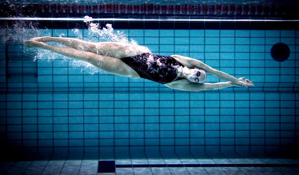 Inge Dekker recurre al coaching para volver a sentirse como pez en el agua - Johan Cruyff Institute