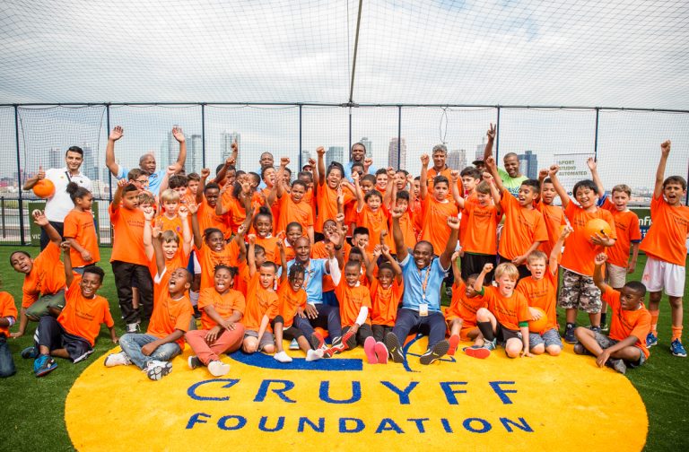 Alba Sanclimens and Mathieu Boutin, winning projects of the 2018 Sport Sponsorship MOOC