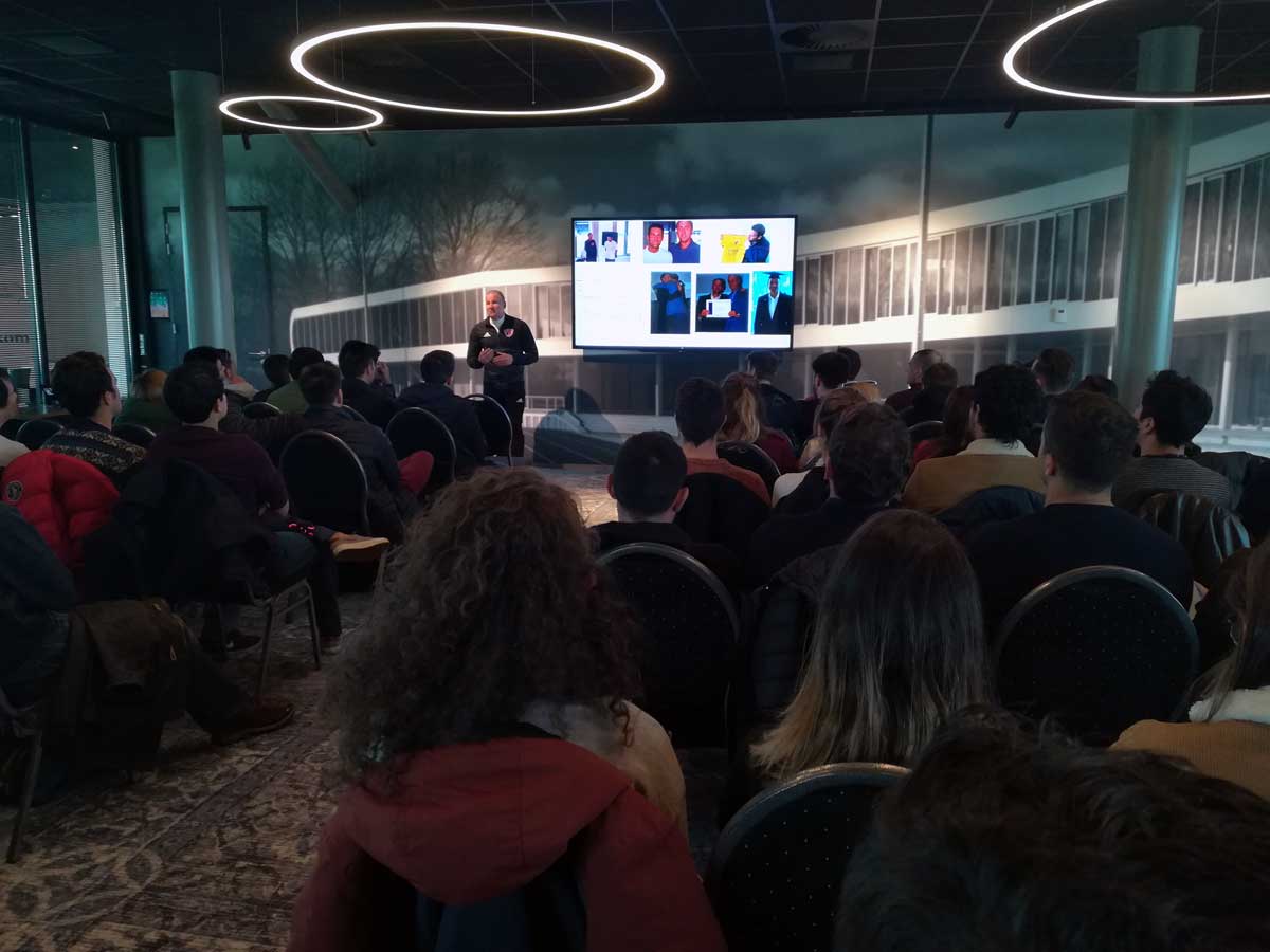 Día 2 - Only Friends