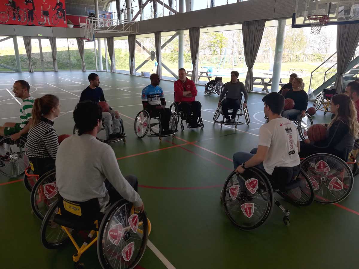 Día 2 - Only Friends