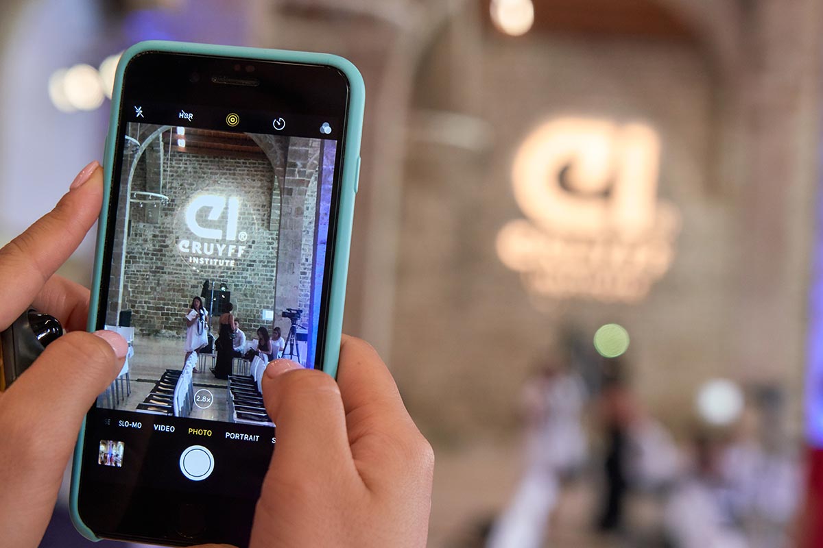 El legado de Johan Cruyff, muy presente en las ceremonias de graduación de Johan Cruyff Institute