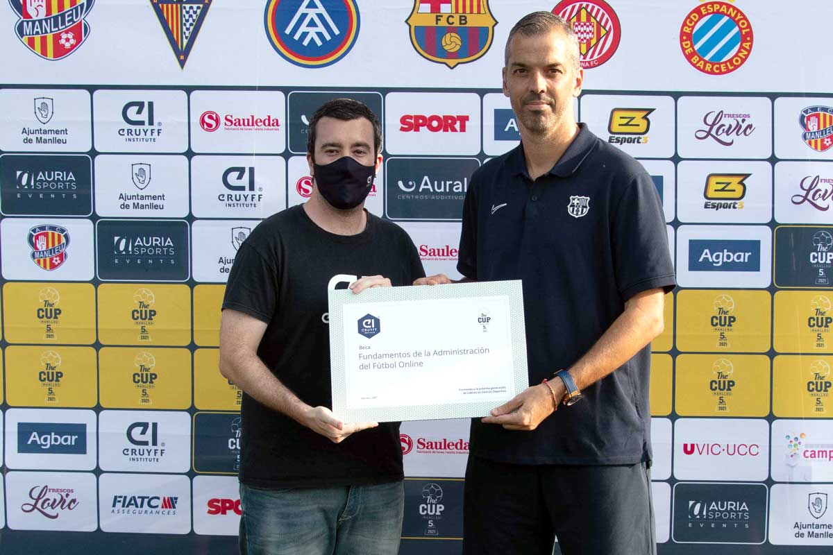 Johan Cruyff Institute apuesta por la formación académica en el fútbol base como patrocinador de The Cup Manlleu 2021