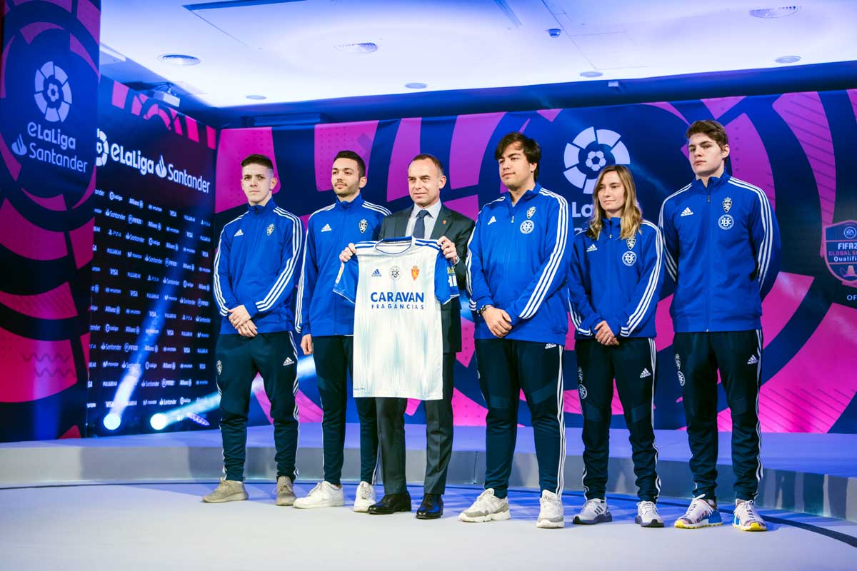 LaurixGame: "Estoy muy orgullosa de haber abierto camino para otras mujeres en FIFA"