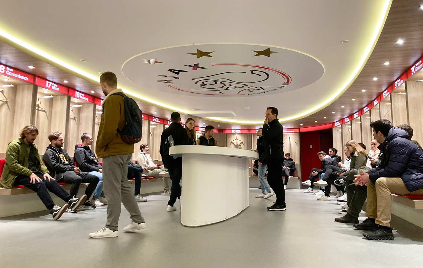 Networking y modelos de gestión: los estudiantes hablan de sus viajes de estudios