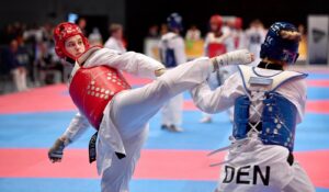 Belén Morán: "Competition and travel are no excuse for not getting a master's degree"