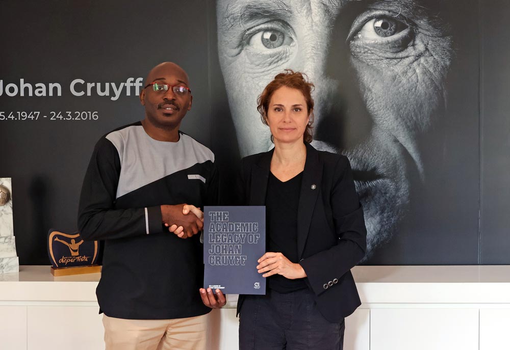Cristina Pales, Directora de Marketing en <a href="https://johancruyffinstitute.com/es/quienes-somos/">Johan Cruyff Institute</a>, y Yannick L. Olimbo Diouf, Gerente de Proyectos de Marketing, Patrocinios y Alianzas en Sportsbiz Africa.