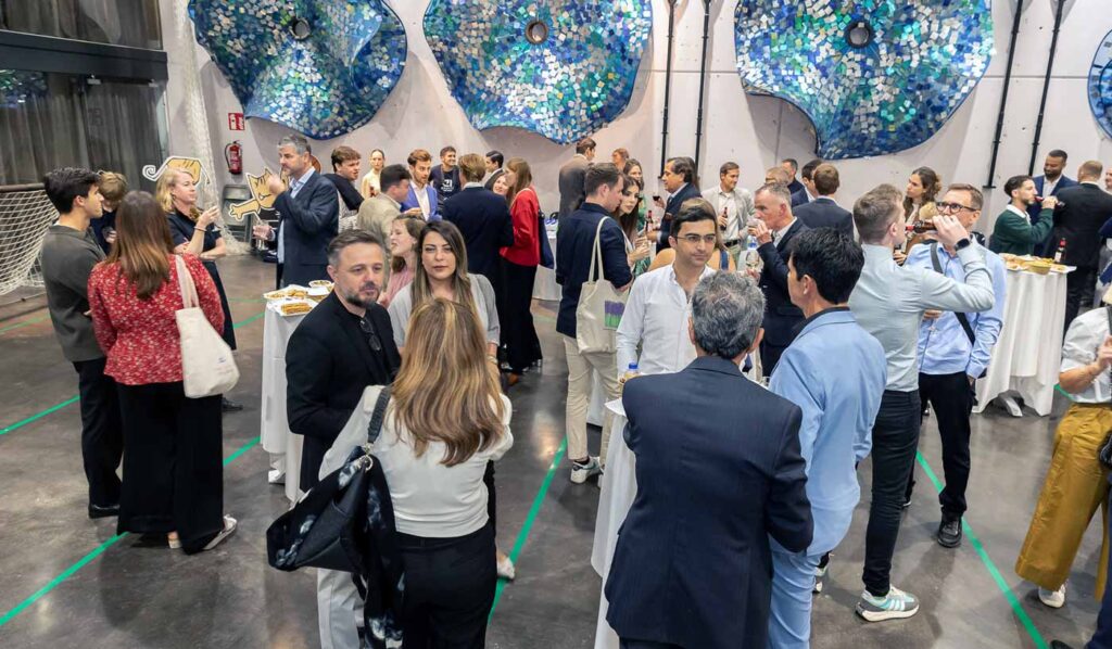 Graduación 2024 de los programas online: una celebración del trabajo, el esfuerzo y el compañerismo