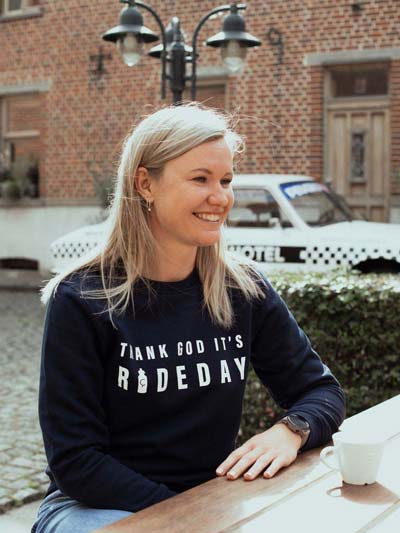 “El ciclismo puede apoyar a los deportistas a través de programas educativos como el Máster en Sport Business Online de Johan Cruyff Institute”.